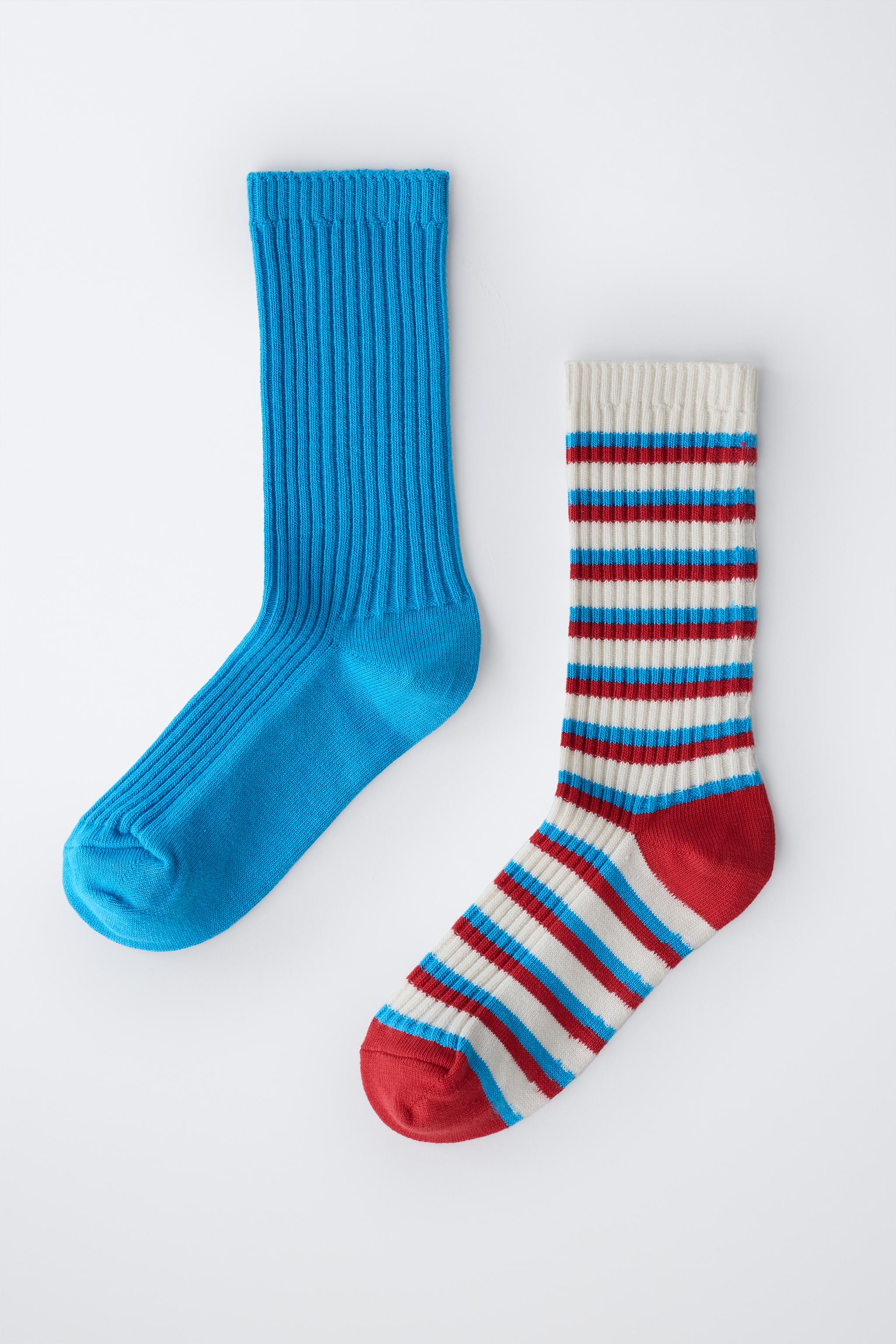 LOT DE DEUX PAIRES CHAUSSETTES LONGUES À RAYURES